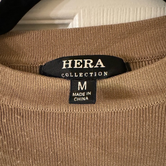 Tan/Red/Black Striped Cropped Sweater Shirt size M - Picture 4 of 4